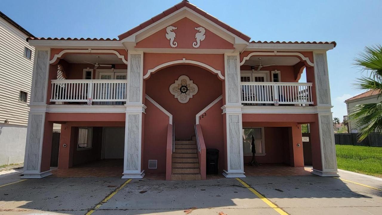 Cozy 2 Bedroom With Big Pool - Campeche Triplex Unit C Home South Padre Island Esterno foto